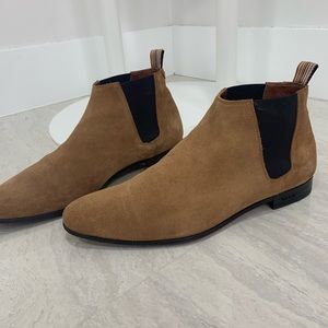 Almost brand new new Paul Smith camel boots